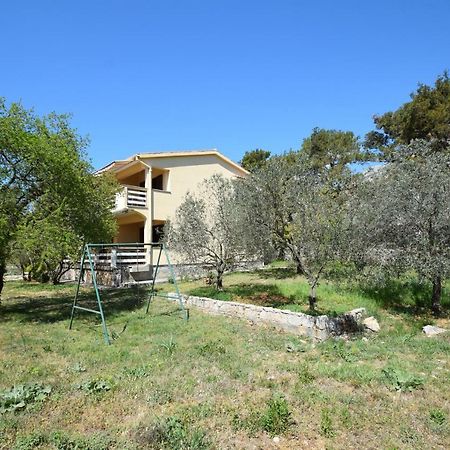 Apartments Ivan Starigrad Paklenica Bagian luar foto