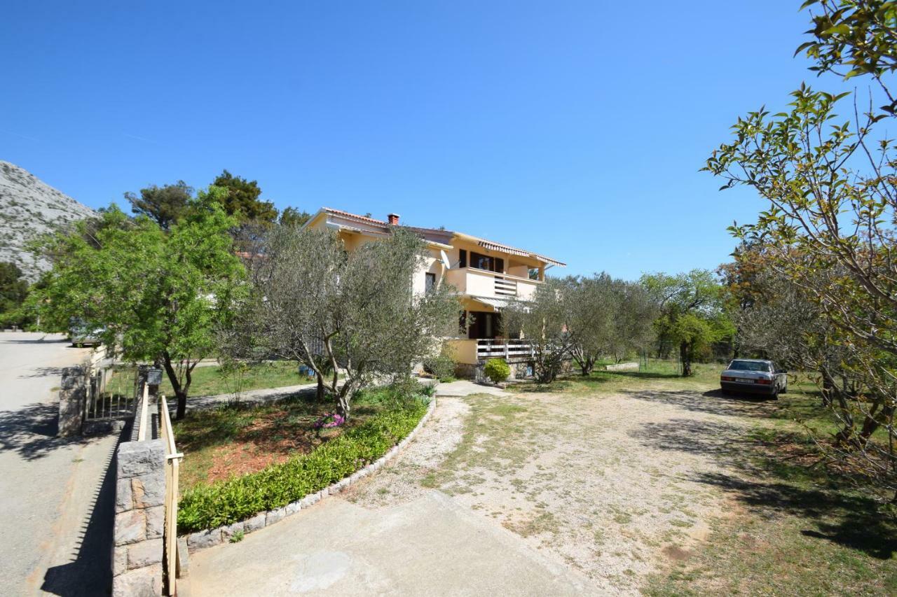 Apartments Ivan Starigrad Paklenica Bagian luar foto