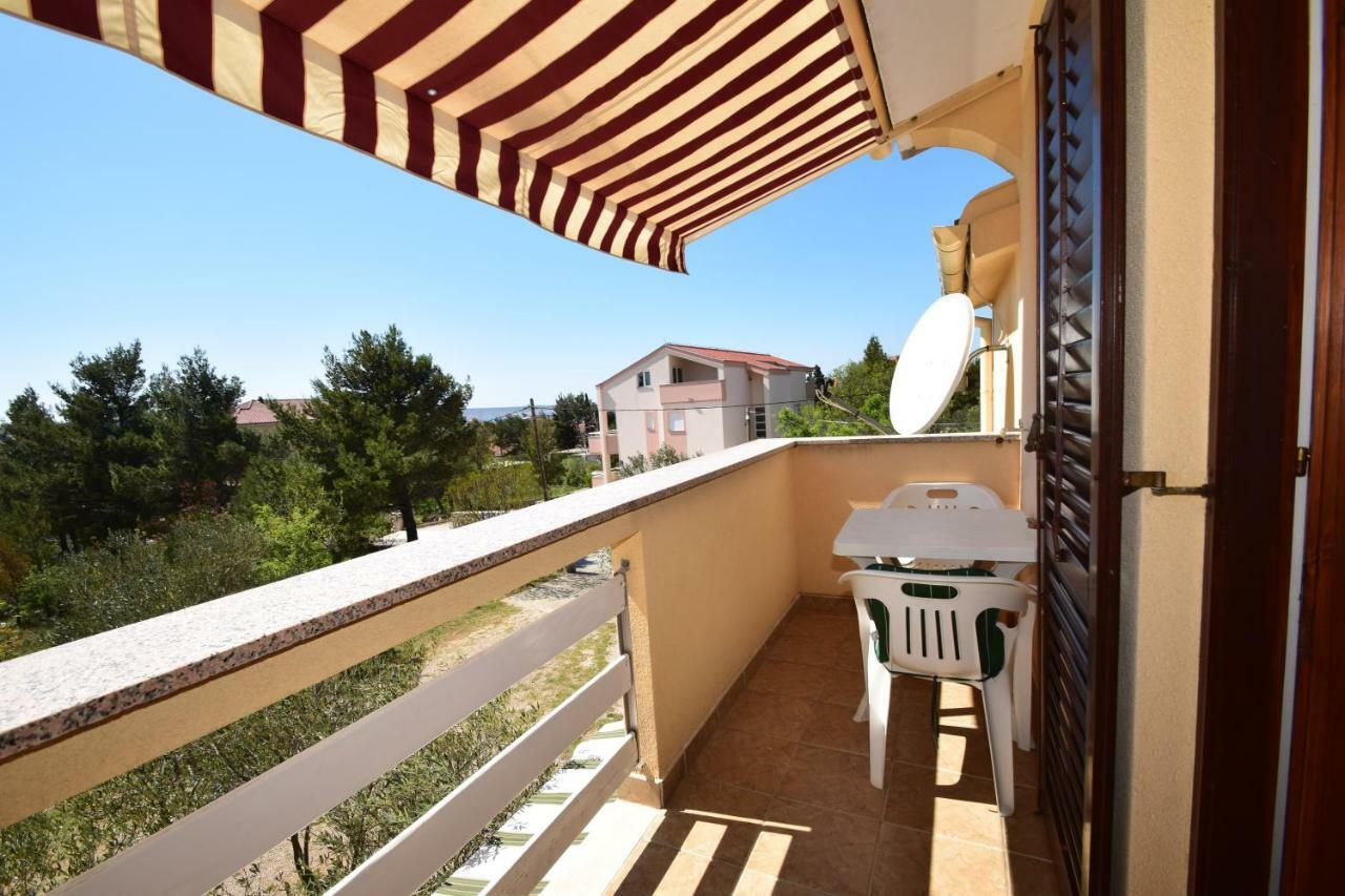 Apartments Ivan Starigrad Paklenica Bagian luar foto